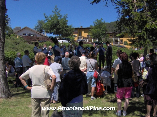 Concerto in riva al lago