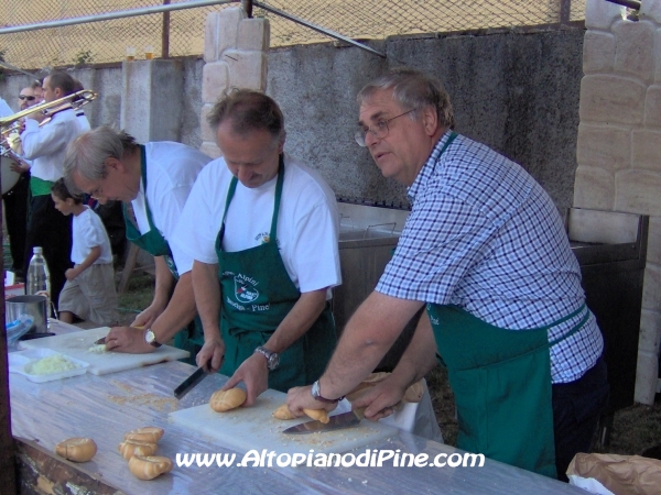 I volontari della cucina