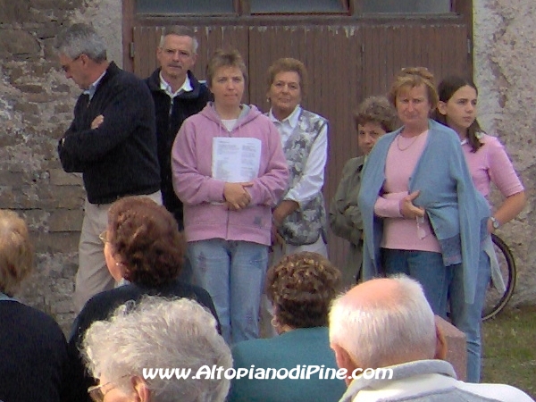 Il coro parrocchiale che ha accompagnato la celebrazione