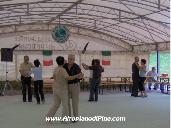 La pista da ballo e i ballerini