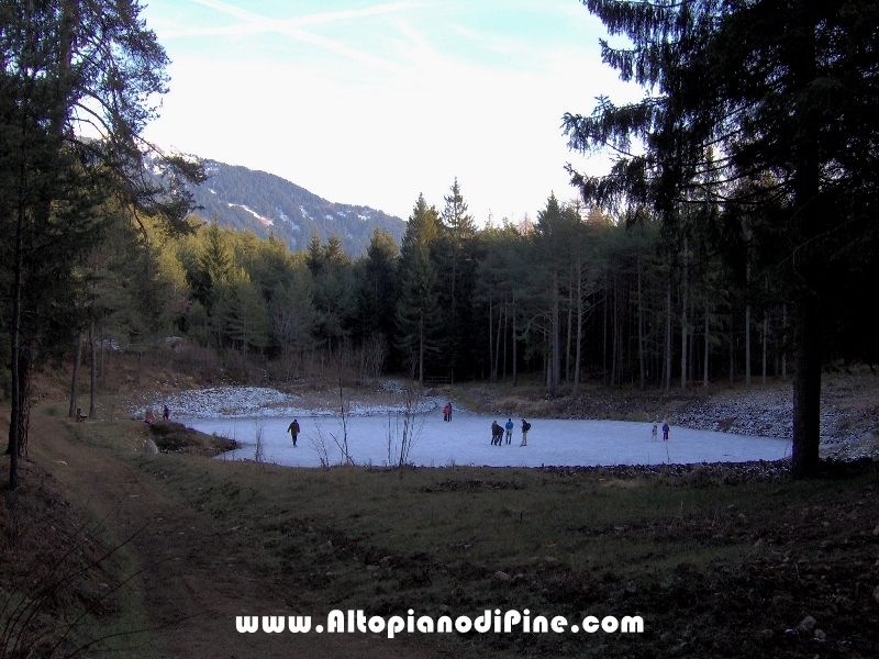 Pattinatori sul lago delle rane - Baselga di Pine' 