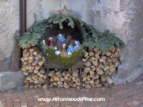 Presepe nel centro di Piazze