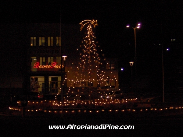 L'albero di Natale acceso - 13 dicembre 2006