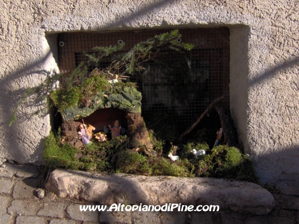 Presepe di Tressilla vicino alla chiesetta