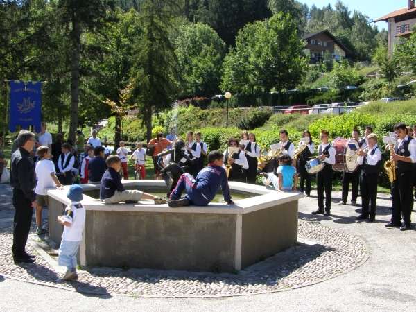 Il concerto nel parco giochi