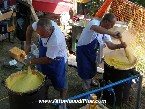 La preparazione della polenta