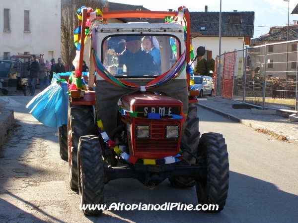 Il carro del Mario con a bordo Santa Lucia