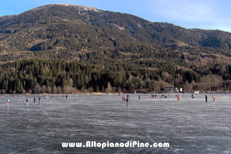 Lago ghiacciato della Serraia - Baselga di Pine' 