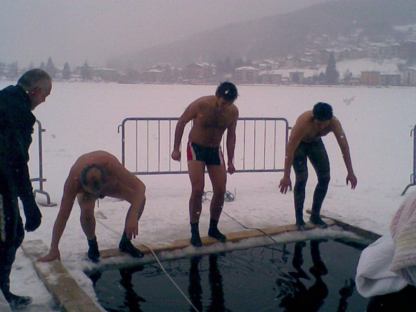 Pronti a scendere in acqua - Foto Mattia