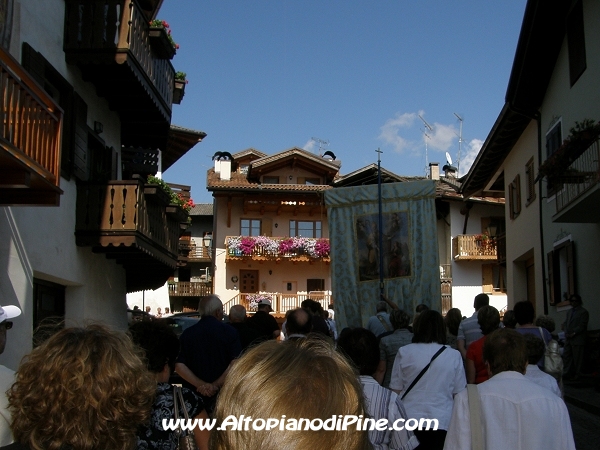 La processione religiosa in onore di S.Maria Assunta