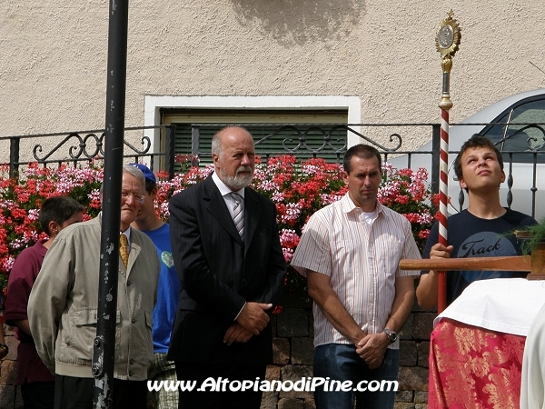 Le autoritá presenti alla processione in onore di San Rocco 2009 