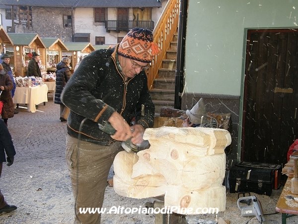 Sculture nel legno - Mestieri en strada - El paes dei Presepi 2009