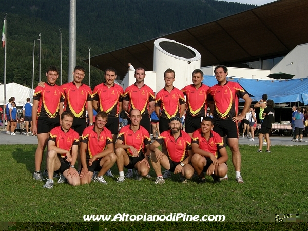 Il gruppo sportivo dei VVF di Baselga di Pine' che ha partecipato alla Tut Pine' 2009 