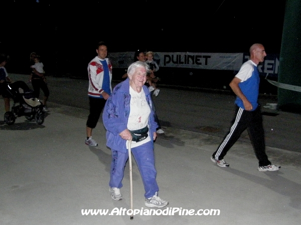 L'ultima concorrente al traguardo, la nonna bedola - Tut Pine' 2009 