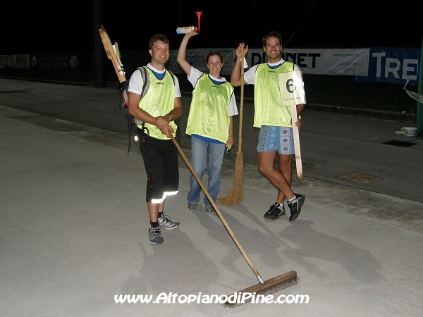 Anche la squadra dedicata alla pulizia del percorso giunta al traguardo