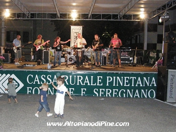 Musica - Pine' sotto le stelle 2009 - 15 luglio 2009 