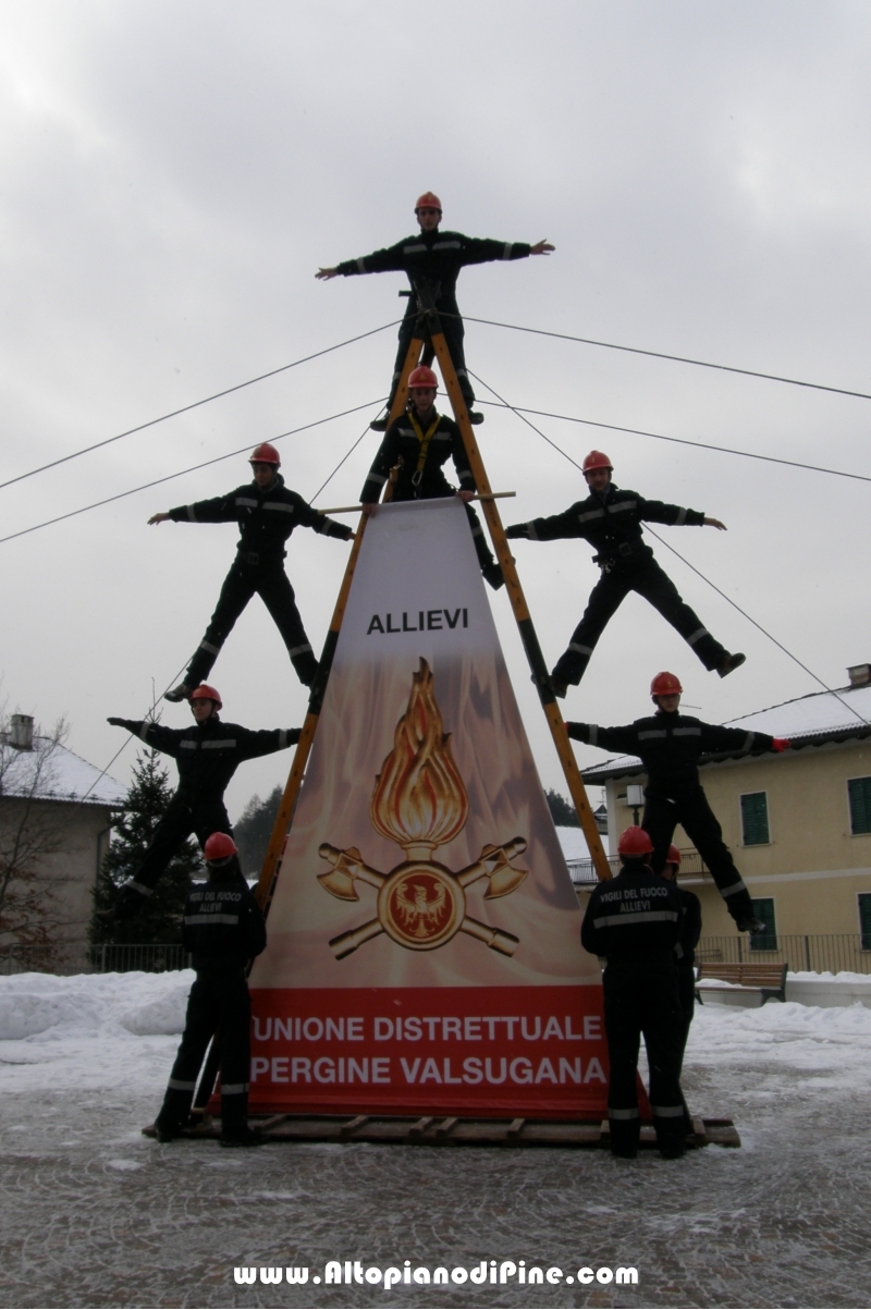 Manovra Allievi Vigili del Fuoco Volontari distretto di Pergine Valsugana