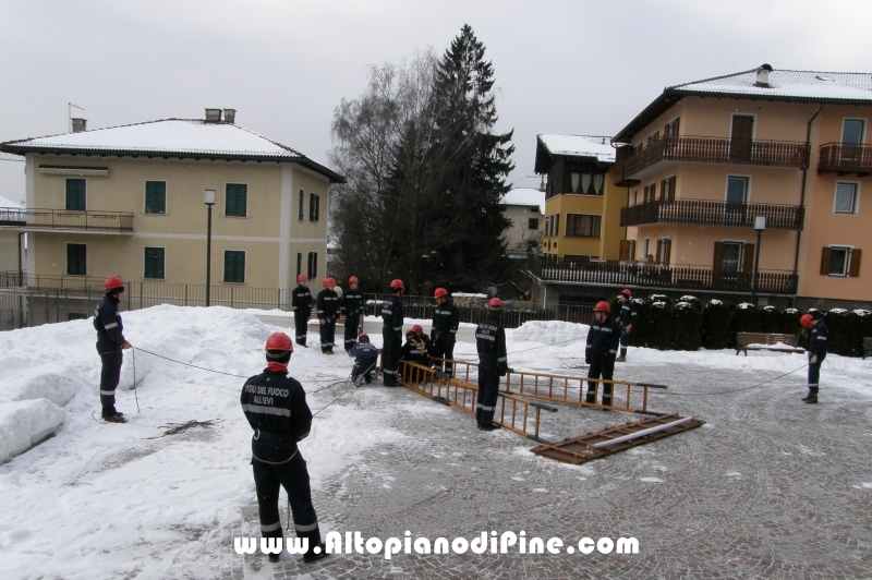 Manovra Allievi Vigili del Fuoco Volontari distretto di Pergine Valsugana