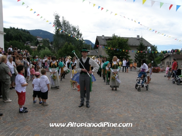 Gruppo Bandistico Folk Pinetano - Mattinee sul Lago 2010