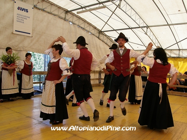 Balletto Folk di Bedollo - Sagra Avis di Bedollo 2010