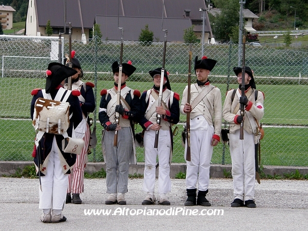 Rievocazione storica - campi militari - Centrale 28 agosto 2010