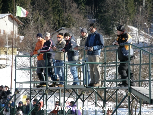 4 Trofeo Neve e Ghiaccio 2010 - i   piloti in gara e in basso parte del pubblico