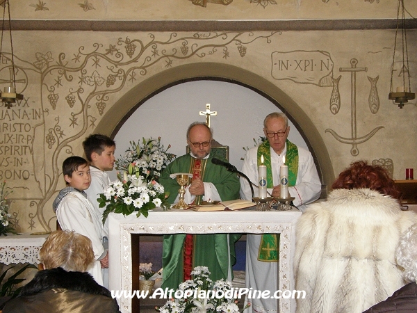 Sagra S.Giuliana 2010 - don Stefano Volani e don Giovanni Avi che celebrano la S.Messa