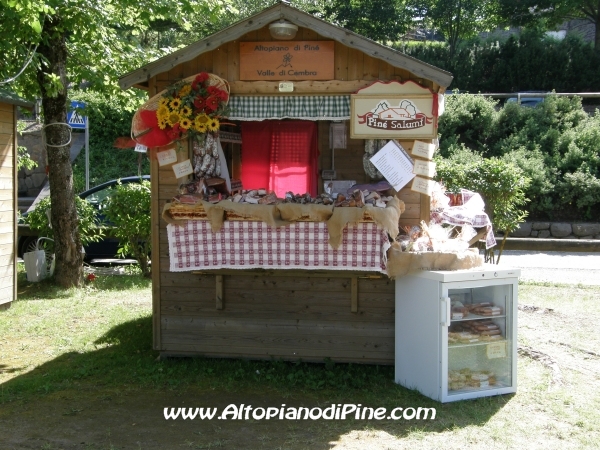 Mercatino prodotti artigianali e gastronomici locali - edizione 2011