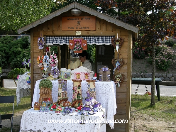 Mercatino prodotti artigianali e gastronomici locali - edizione 2011