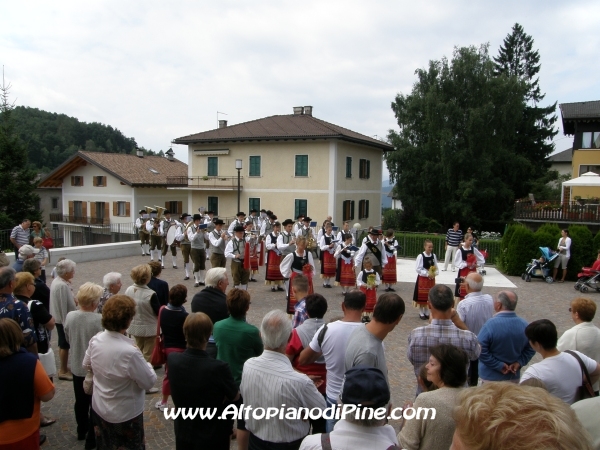 Mercatino prodotti artigianali e gastronomici locali - edizione 2011