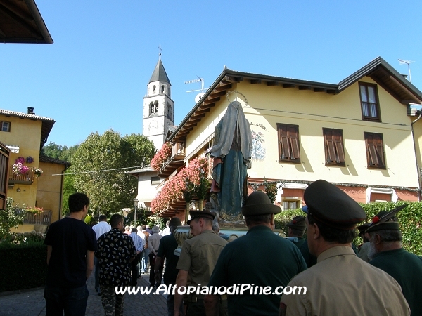 Processione Madonna S.Rosario 2011 - Baselga