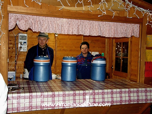 Mercatino di Natale di Pine' 2010 - El paes dei Presepi 2010