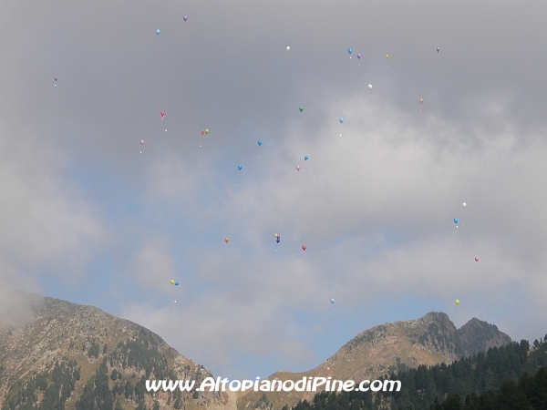 Palloncini per la Pace - Rifugio Tonini 2012