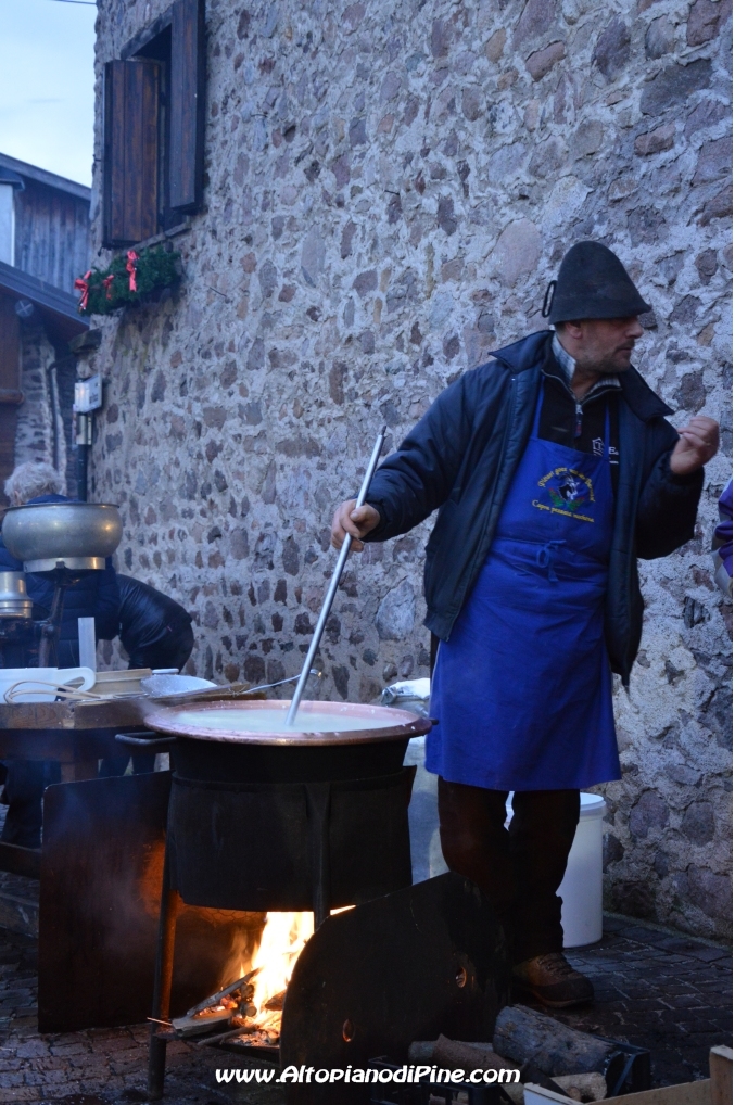 Mestieri en strada 2013 - El paes dei Presepi