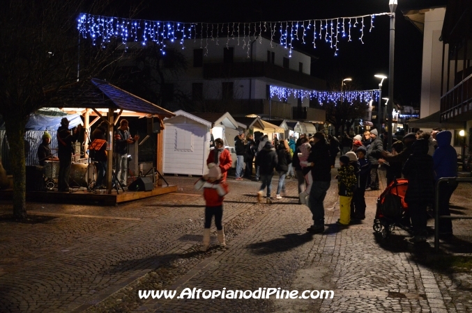 Natale in Corso Roma a Baselga di Pine' - Dicembre 2013