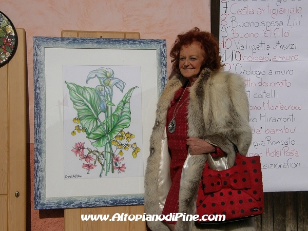 Sagra S.Giuliana 2013 - Chiara Tonini e il quadro realizzato quale premio della lotteria