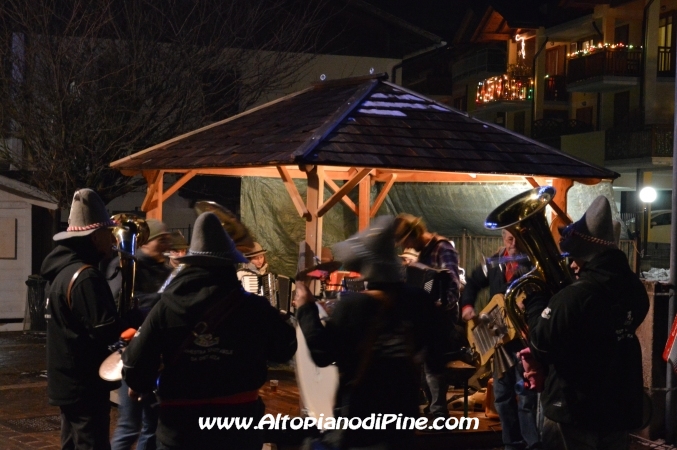 Natale in Corso Roma a Baselga di Pine' - Gennaio 2014