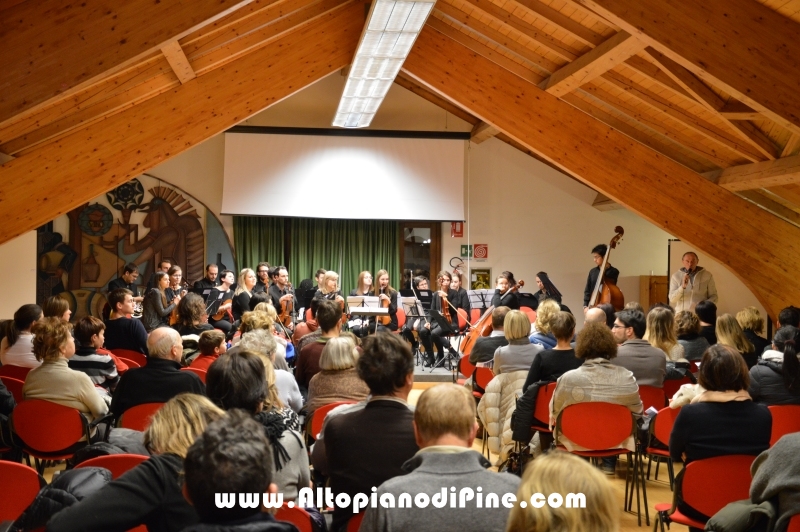 Concerto MusicAtelier Orchestra - Natale in Armonia 2016 foto ANDREA NARDON per www.altopianodipine.com