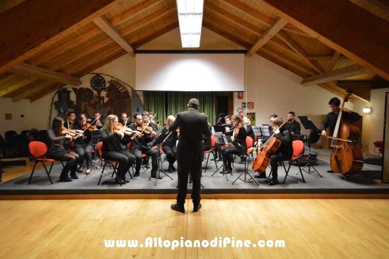 Concerto MusicAtelier Orchestra - Natale in Armonia 2016 foto ANDREA NARDON per www.altopianodipine.com