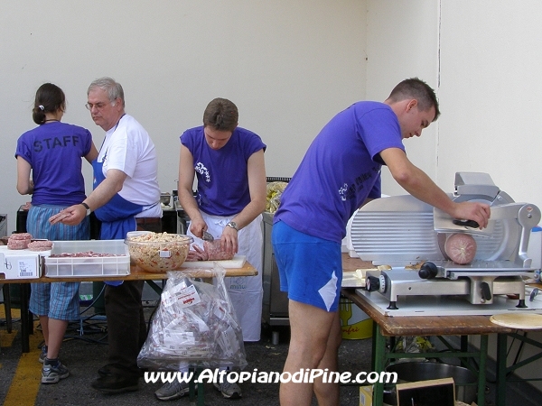 Volontari in cucina - Green Volley edizione 2008