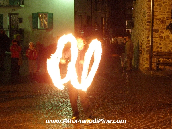 Giocolieri col fuoco -  - El paes dei Presepi 2009