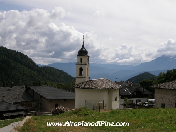 Grill: alcune case e il panorama