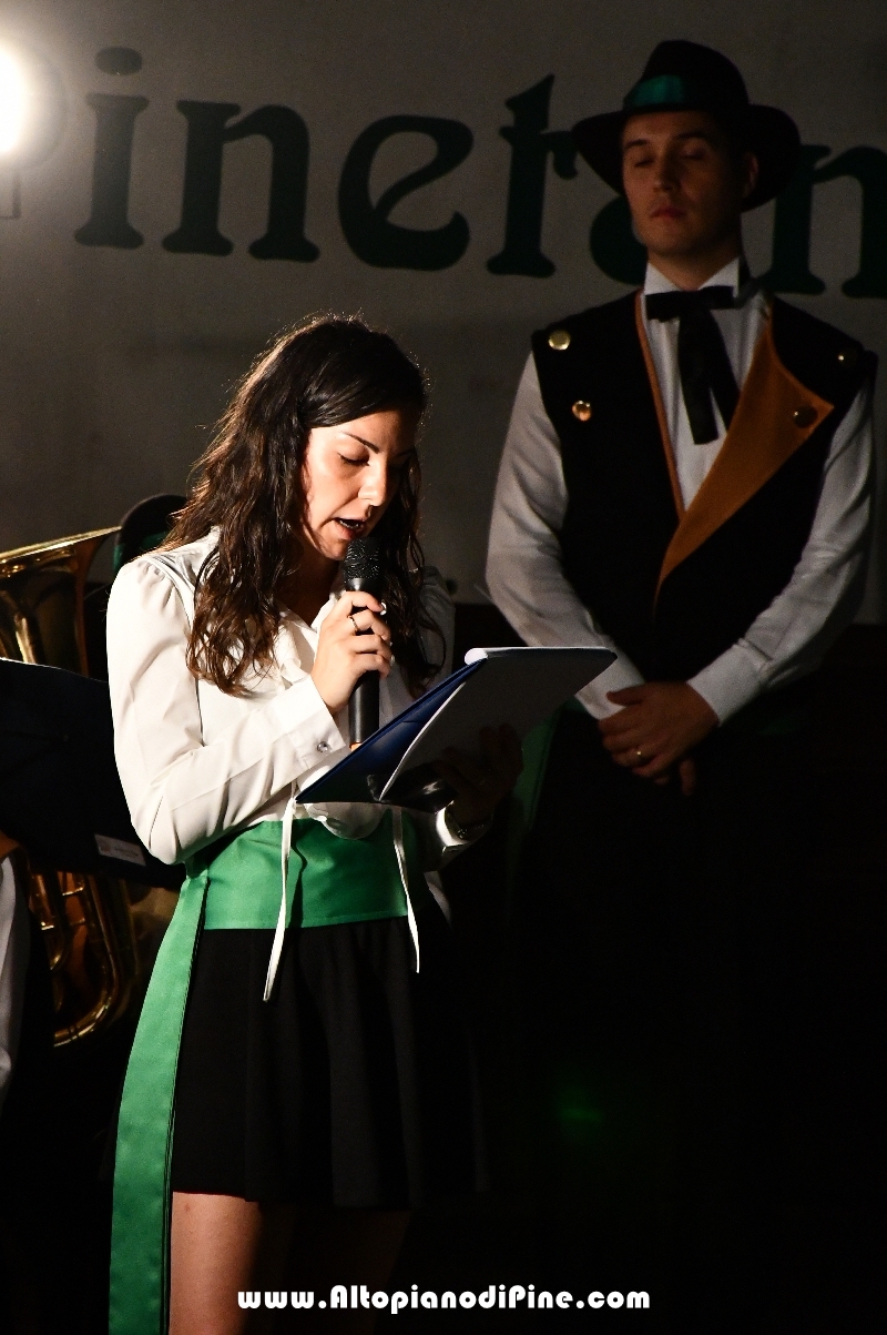 Concerto Banda Giovanile Pine', Gruppo Bandistico Folk Pinetano ed esibizione Majorettes