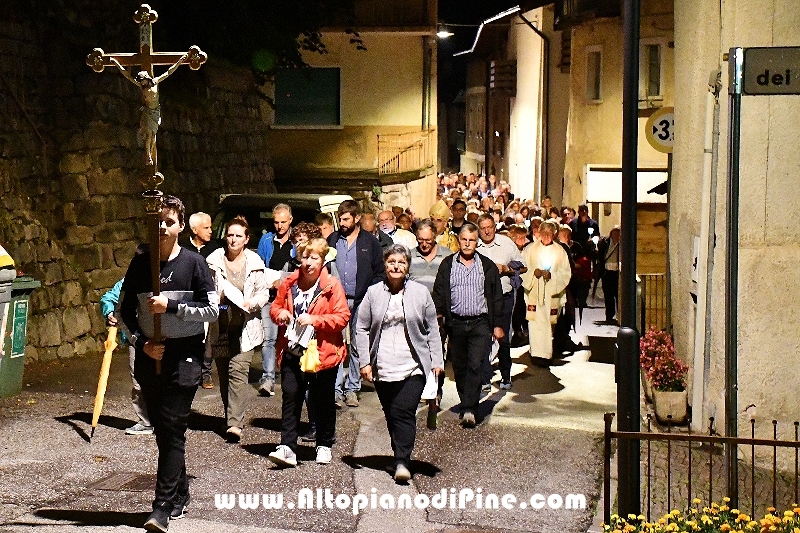 Fiaccolata/Rosario in onore della Madonna Assunta - Montagnaga