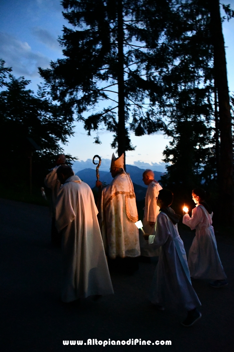 Rosario/fiaccolata fino alla Conca della Comparsa