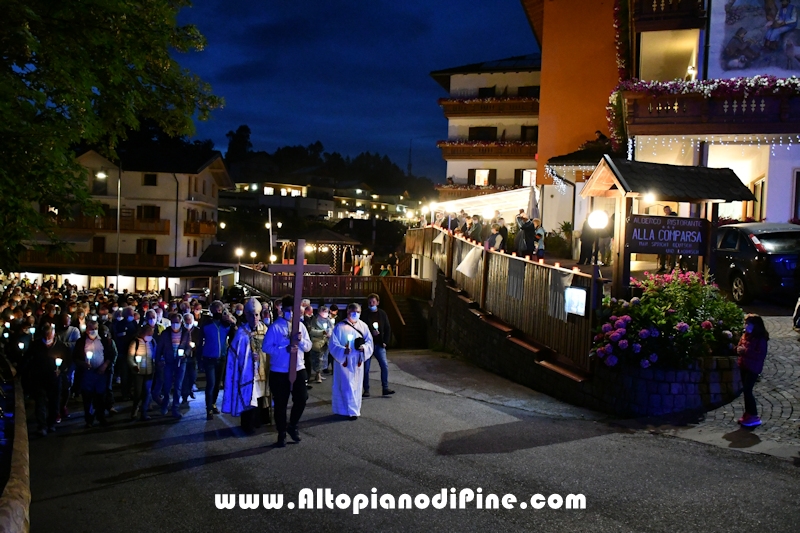 Rosario/fiaccolata fino alla Conca della Comparsa