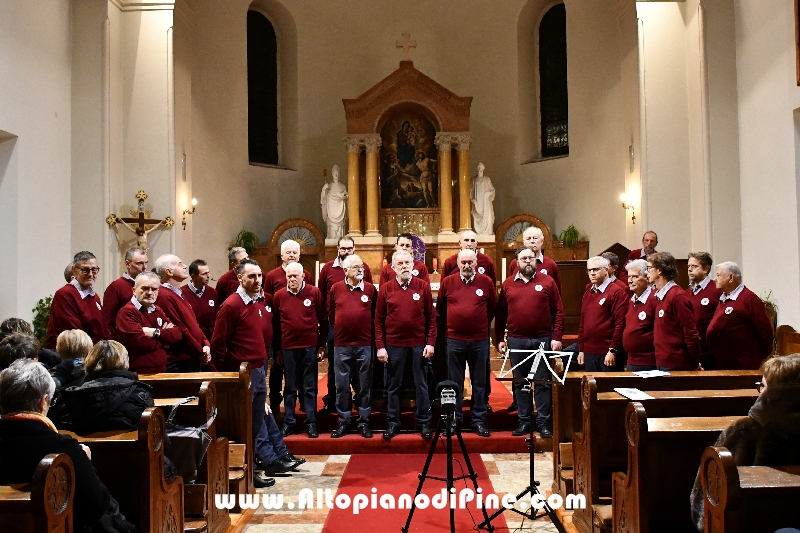 Concerto Natalizio Coro La Sorgente e Coro Costalta -  Baselga di Piné