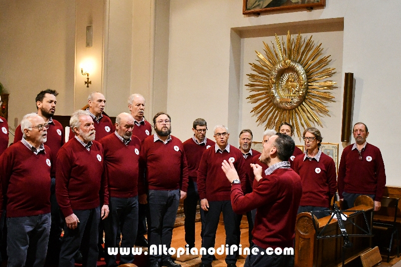 Concerto Natalizio Coro La Sorgente e Coro Costalta -  Baselga di Piné