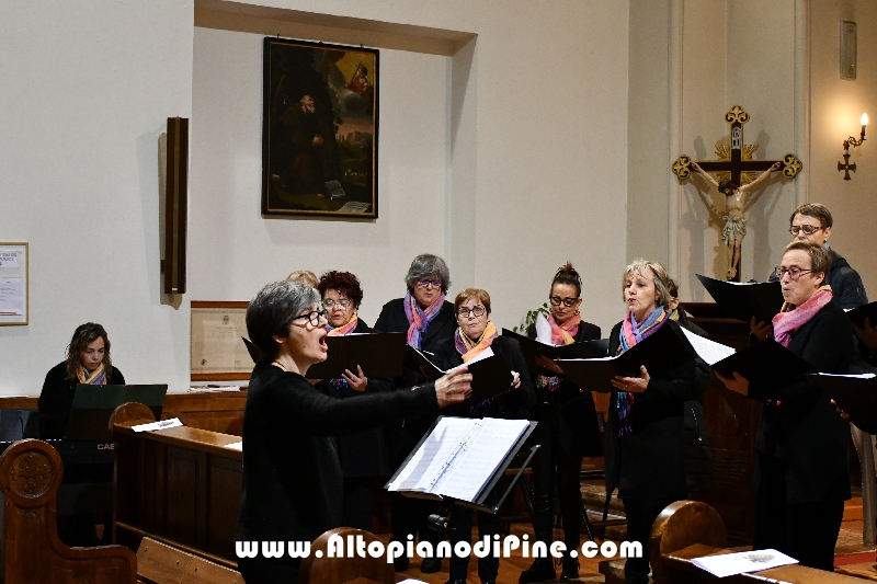 Concerto Natalizio Coro La Sorgente e Coro Costalta -  Baselga di Piné