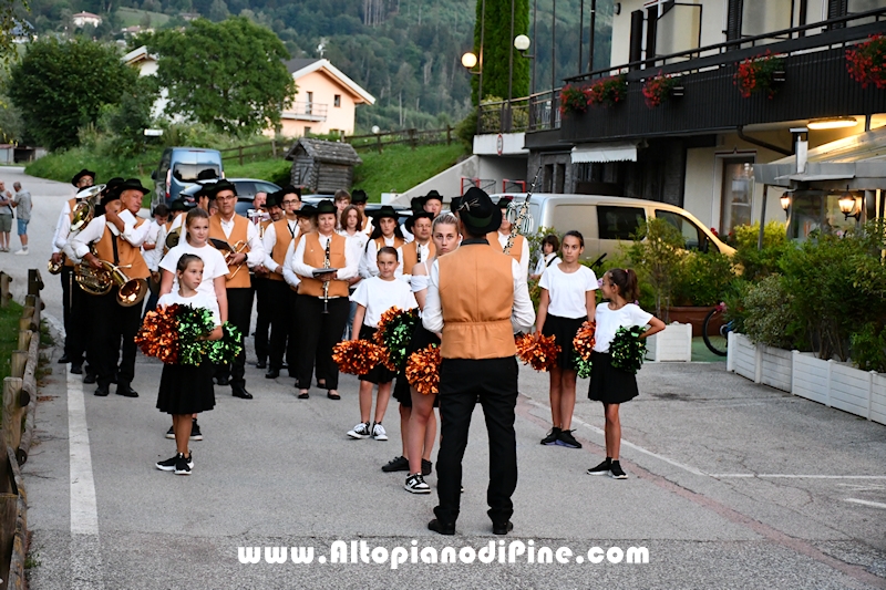 Sfilata dall'Hotel Olimpic fino a piazza San Rocco